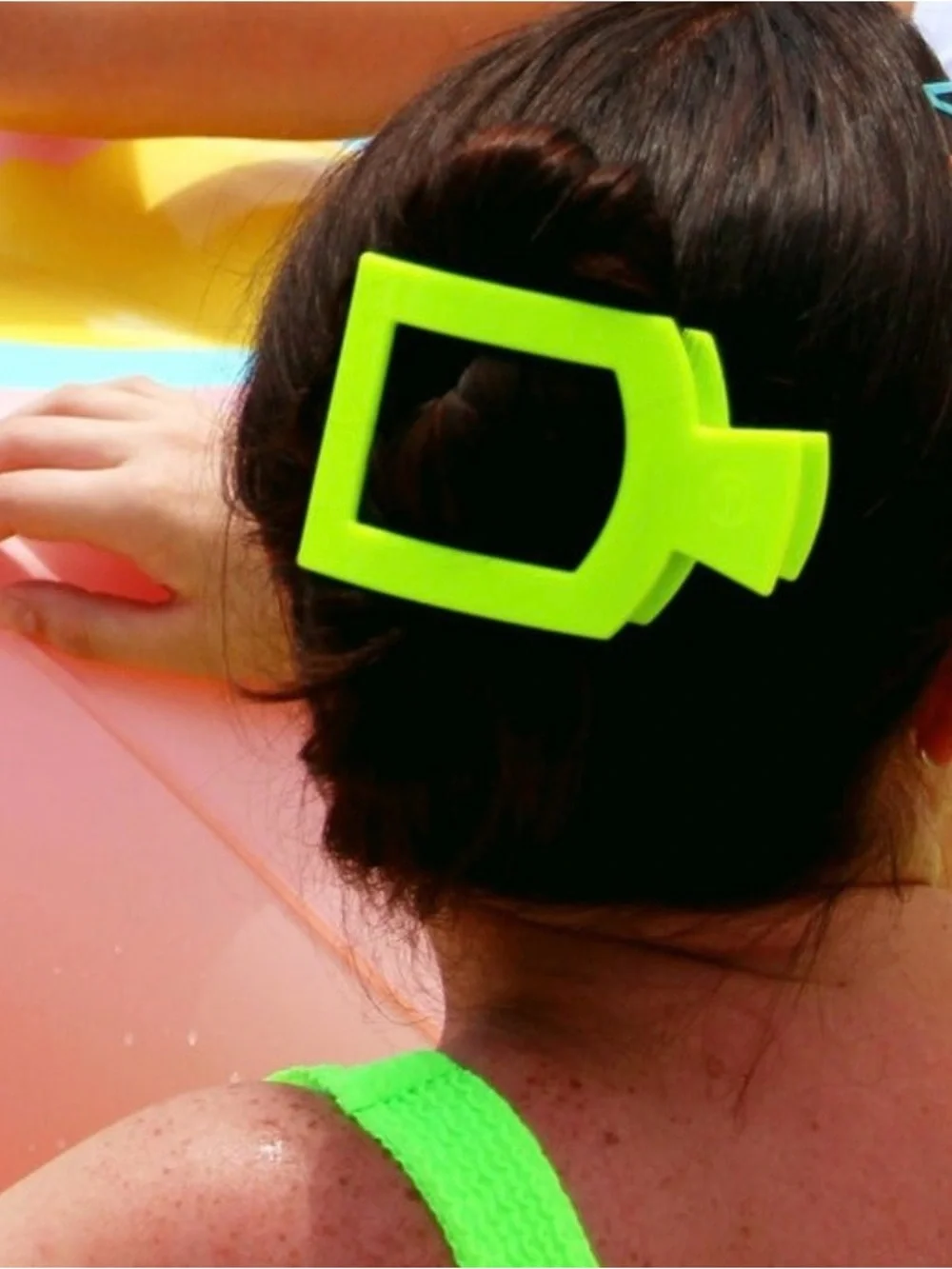 Teleties Neon Green Hair Clip - Medium
